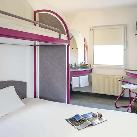 Ibis Budget Leipzig Doelzig מלון *